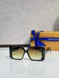 Picture of Louis Vuitton Sunglasses _SKUfw77796865fw